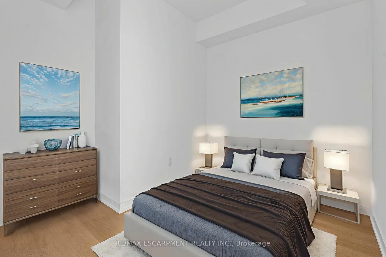 3883, Quartz, City Centre, Mississauga