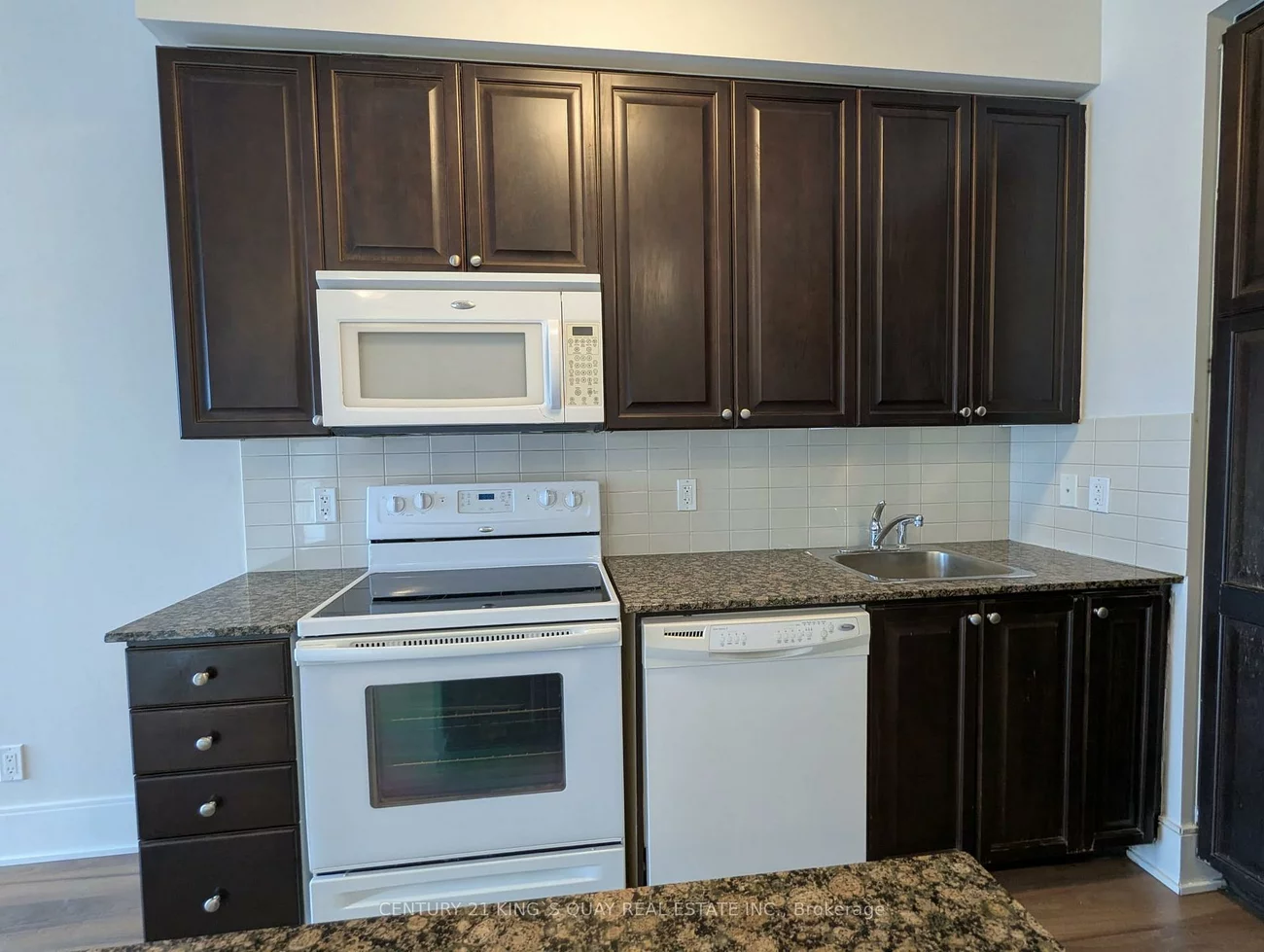 330, Burnhamthorpe, City Centre, Mississauga