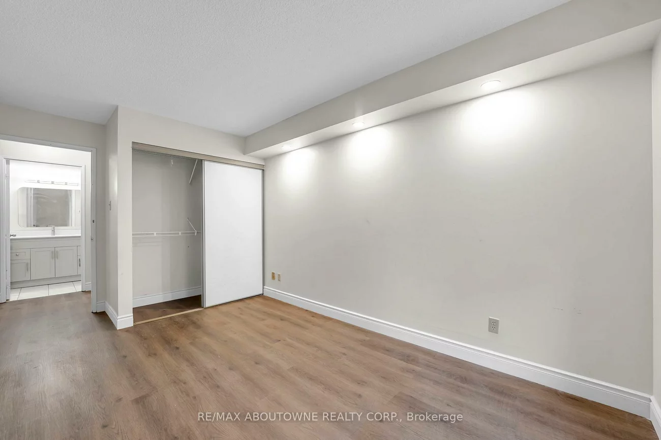 115, Hillcrest, Cooksville, Mississauga