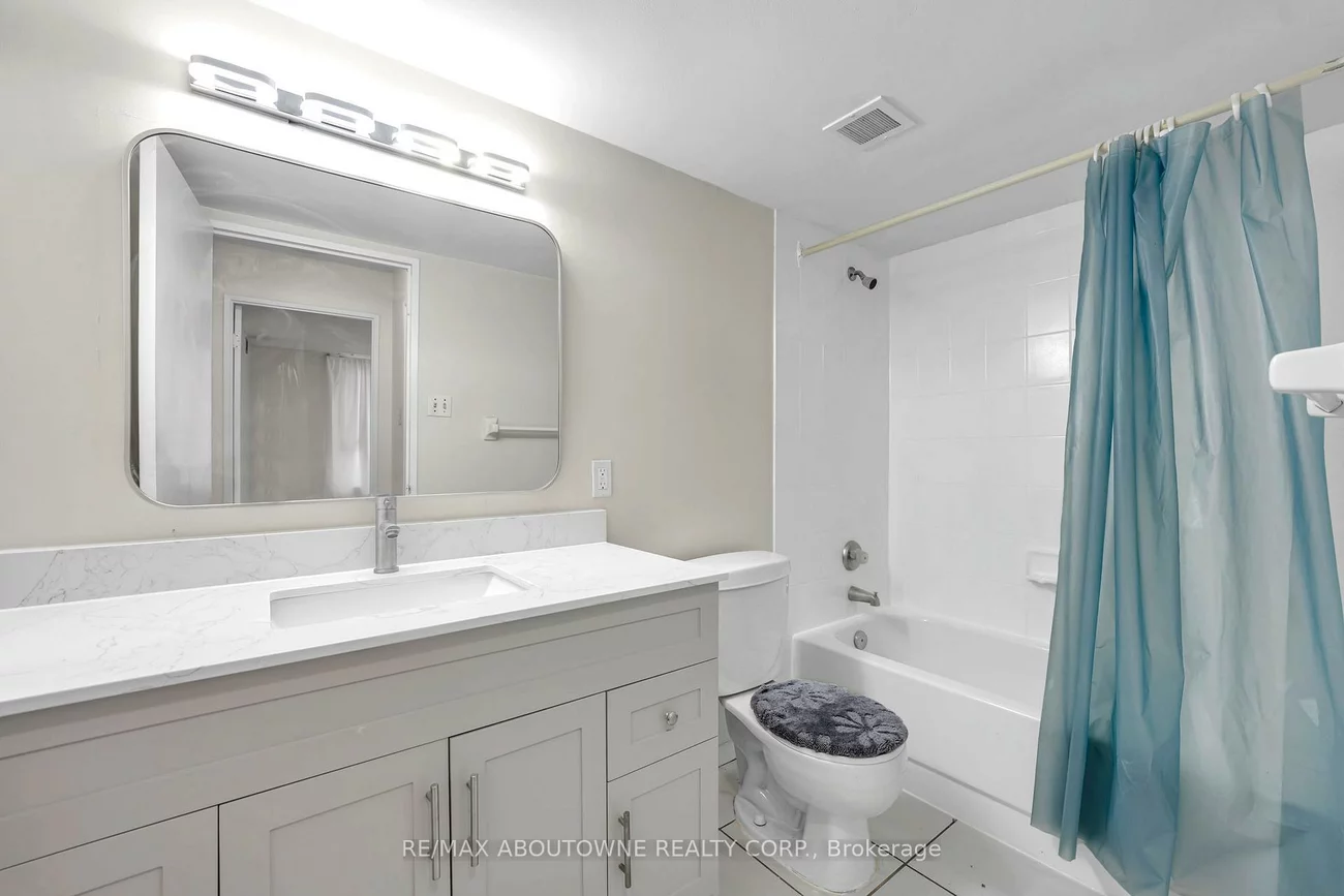 115, Hillcrest, Cooksville, Mississauga