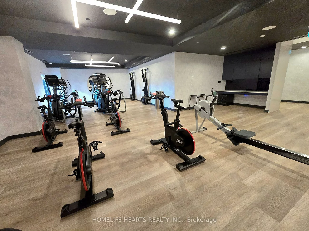 86, Dundas, Cooksville, Mississauga