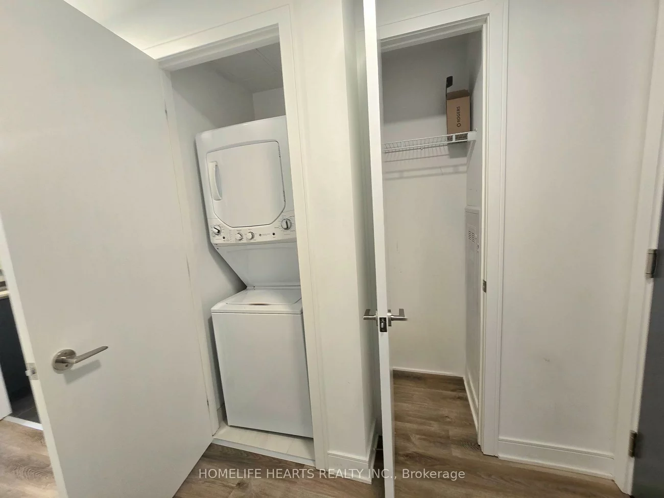 86, Dundas, Cooksville, Mississauga