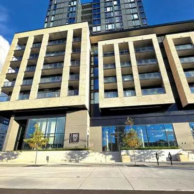 86, Dundas, Cooksville, Mississauga