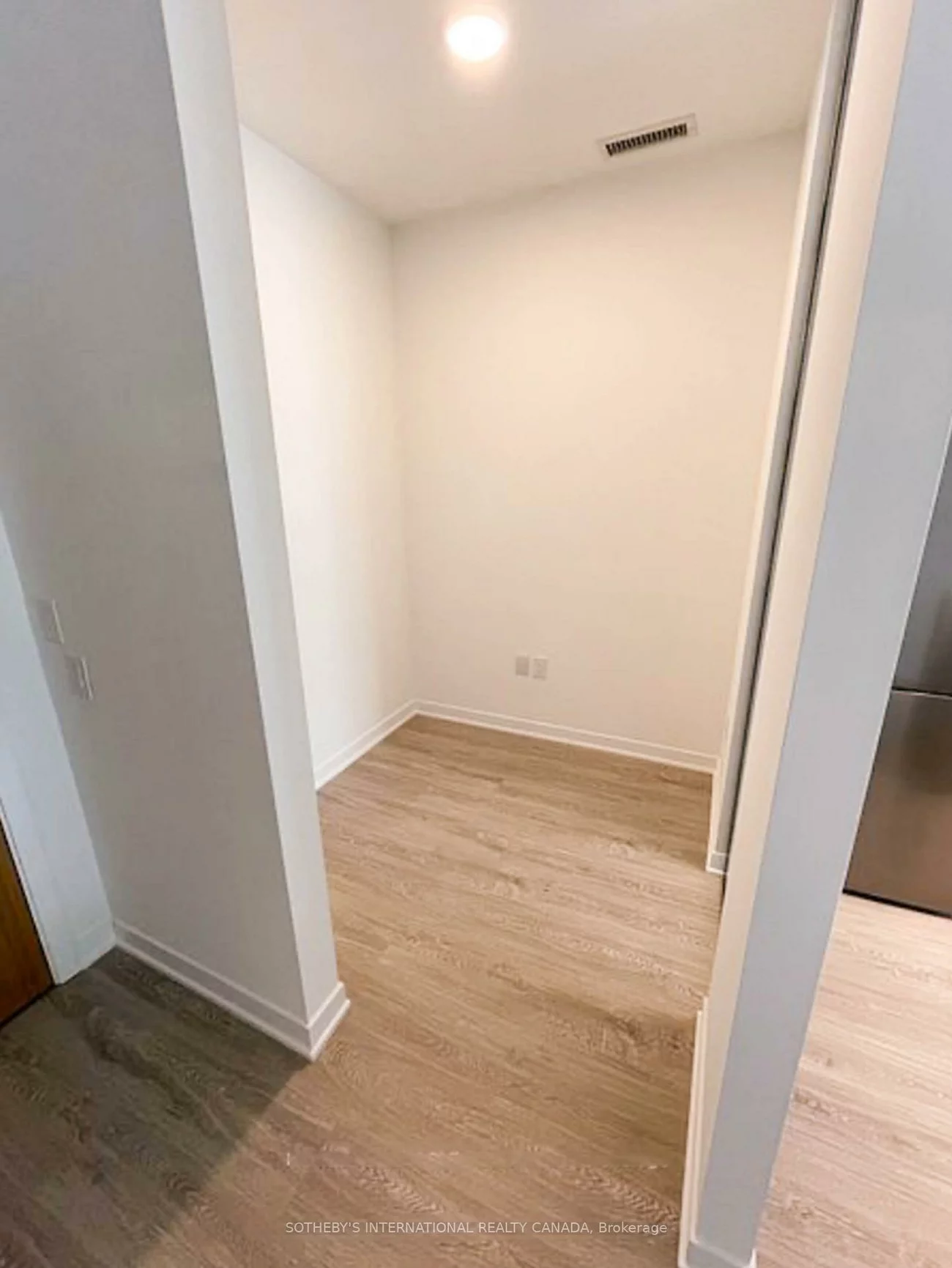 2495, Eglinton, Central Erin Mills, Mississauga