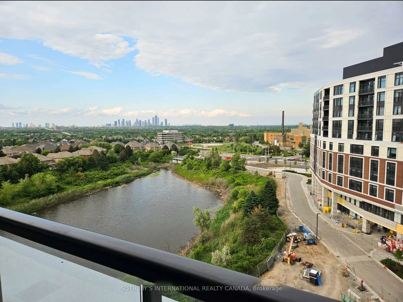 2495, Eglinton, Central Erin Mills, Mississauga