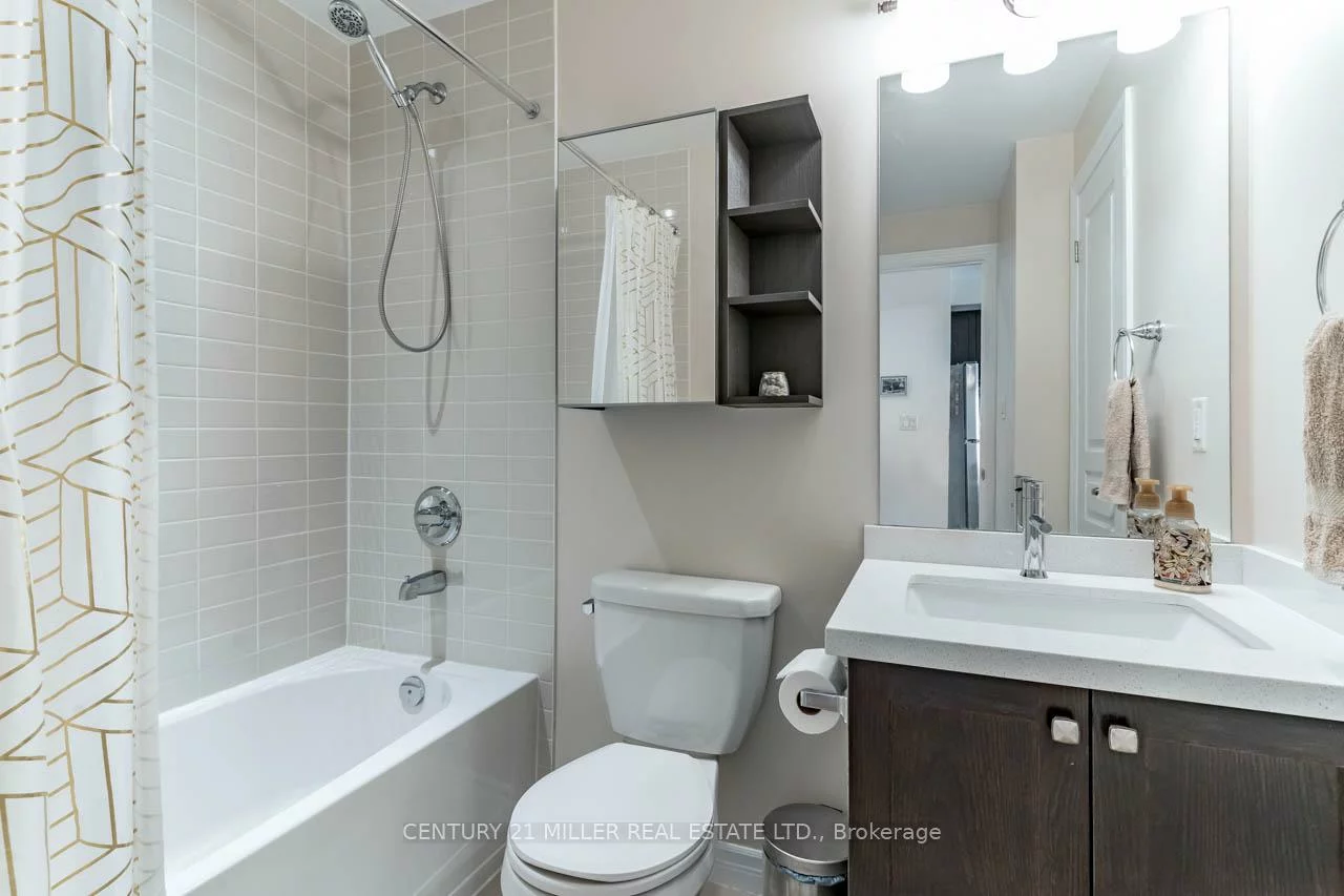 570, Lolita, Mississauga Valleys, Mississauga