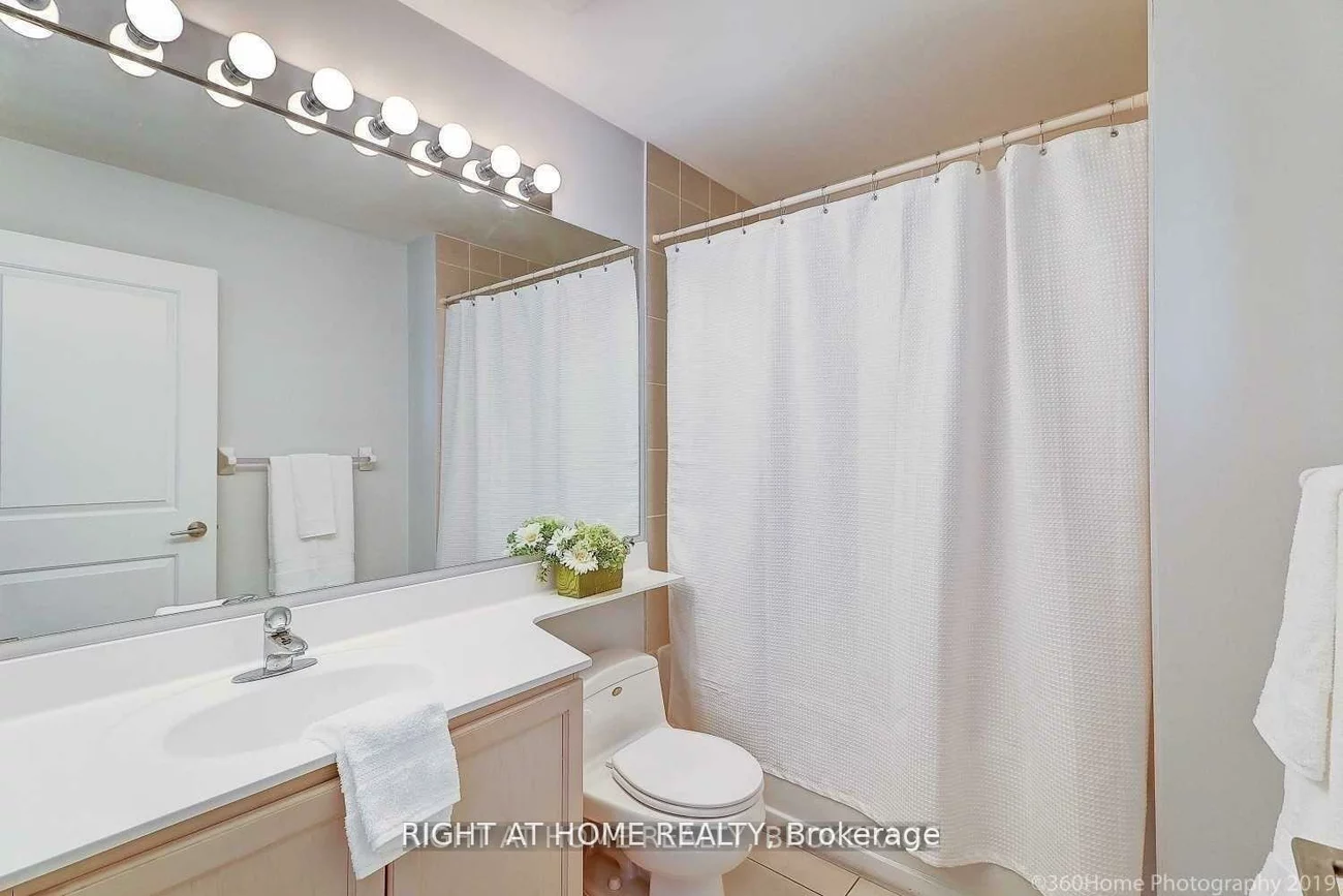 90, Absolute, City Centre, Mississauga