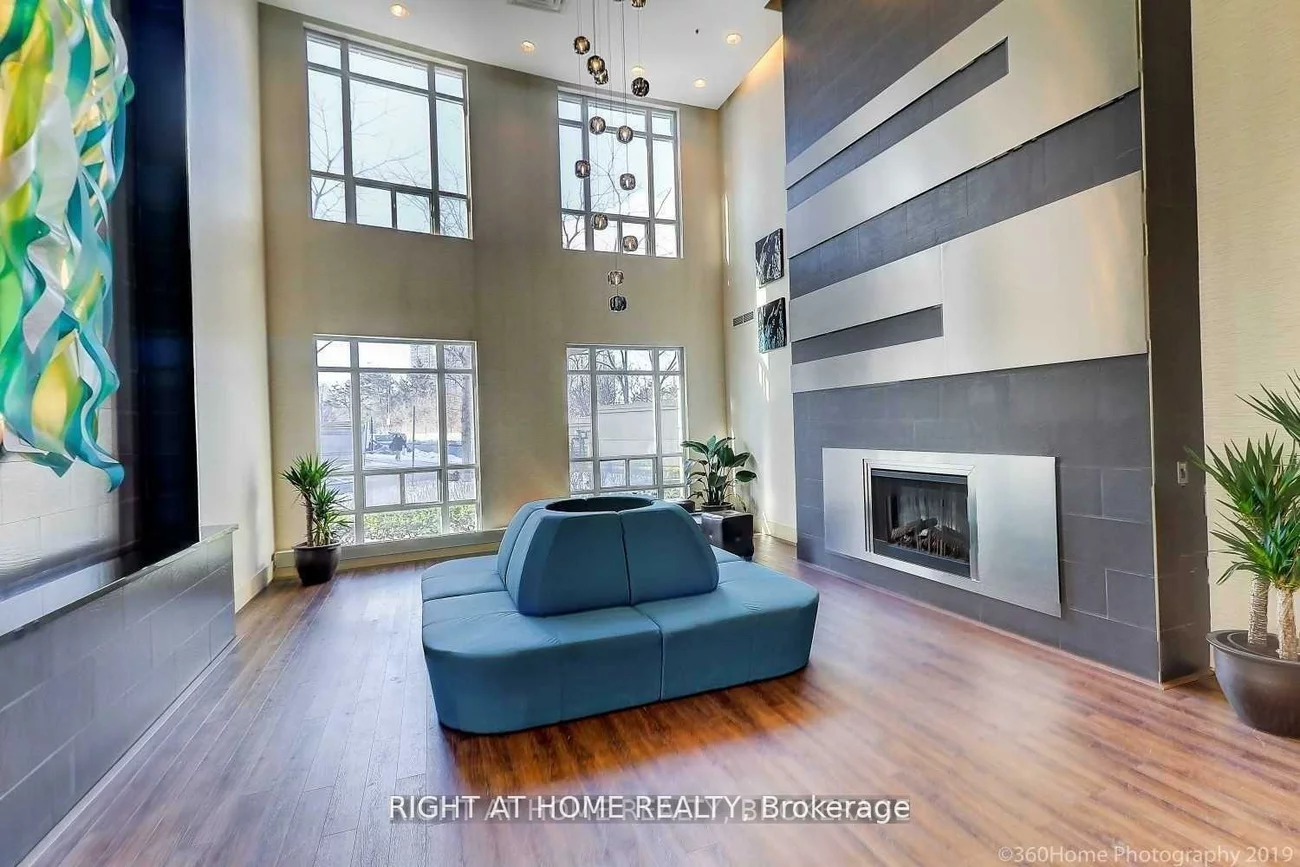 90, Absolute, City Centre, Mississauga