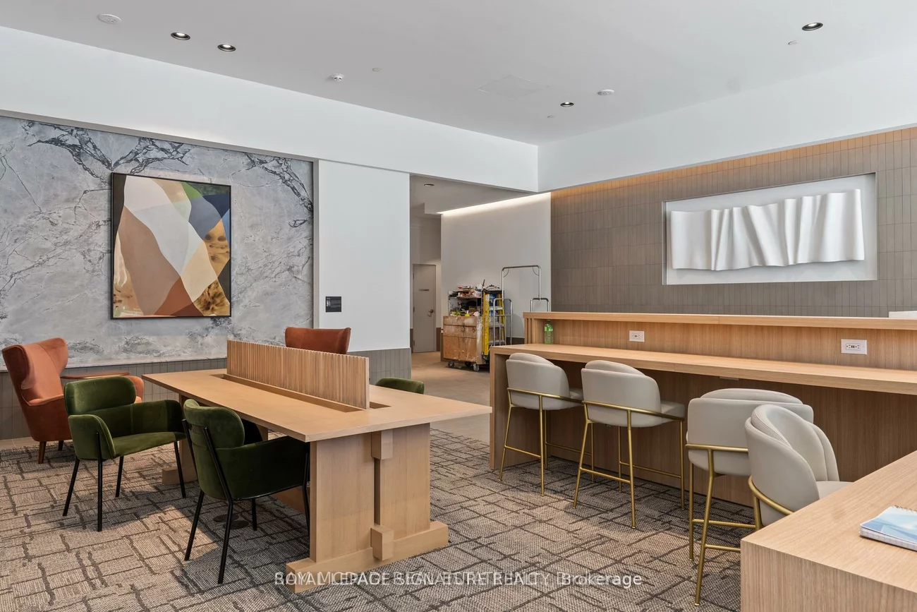 395, Square One, City Centre, Mississauga