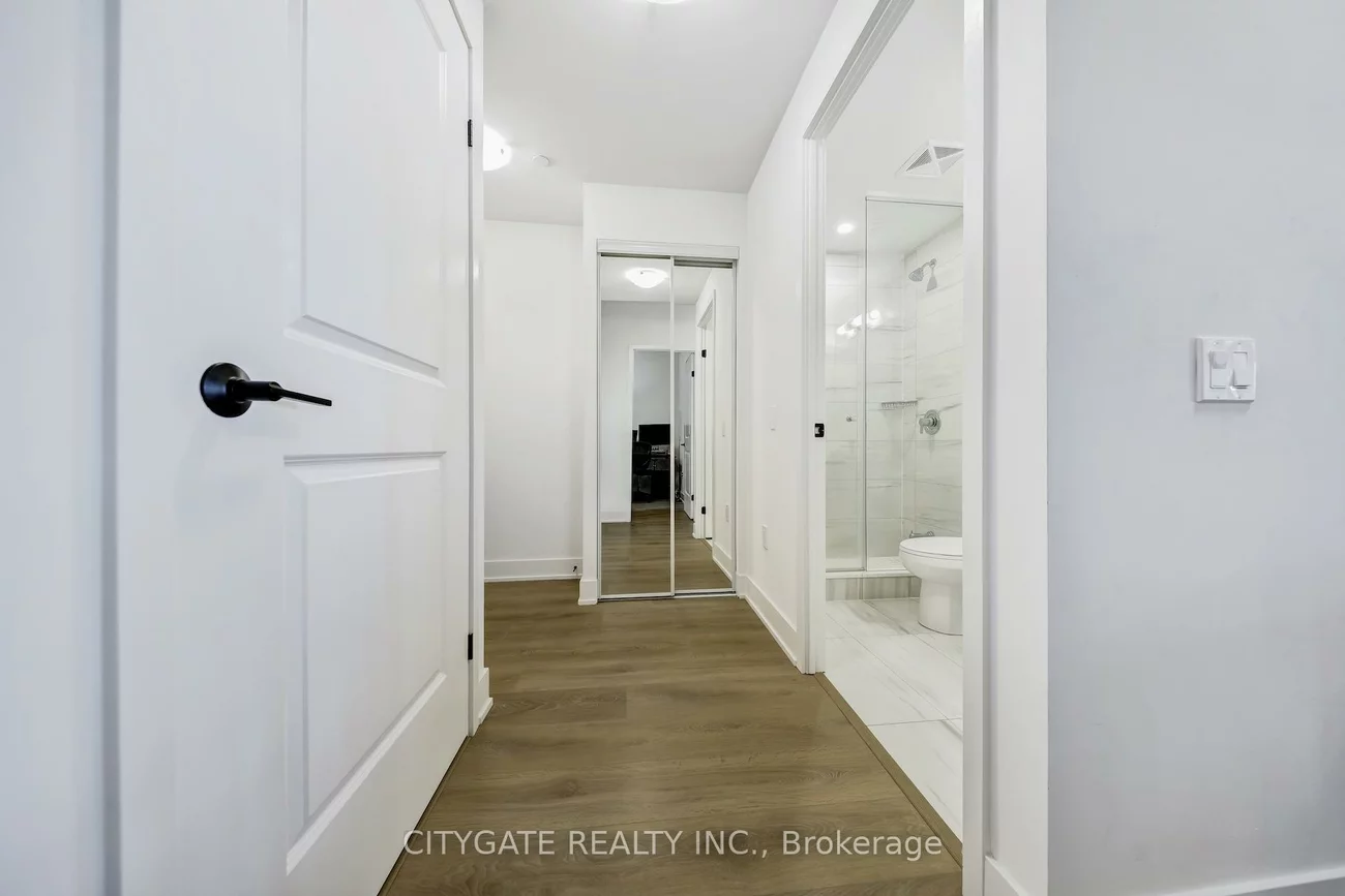 202, Burnhamthorpe, Mississauga Valleys, Mississauga