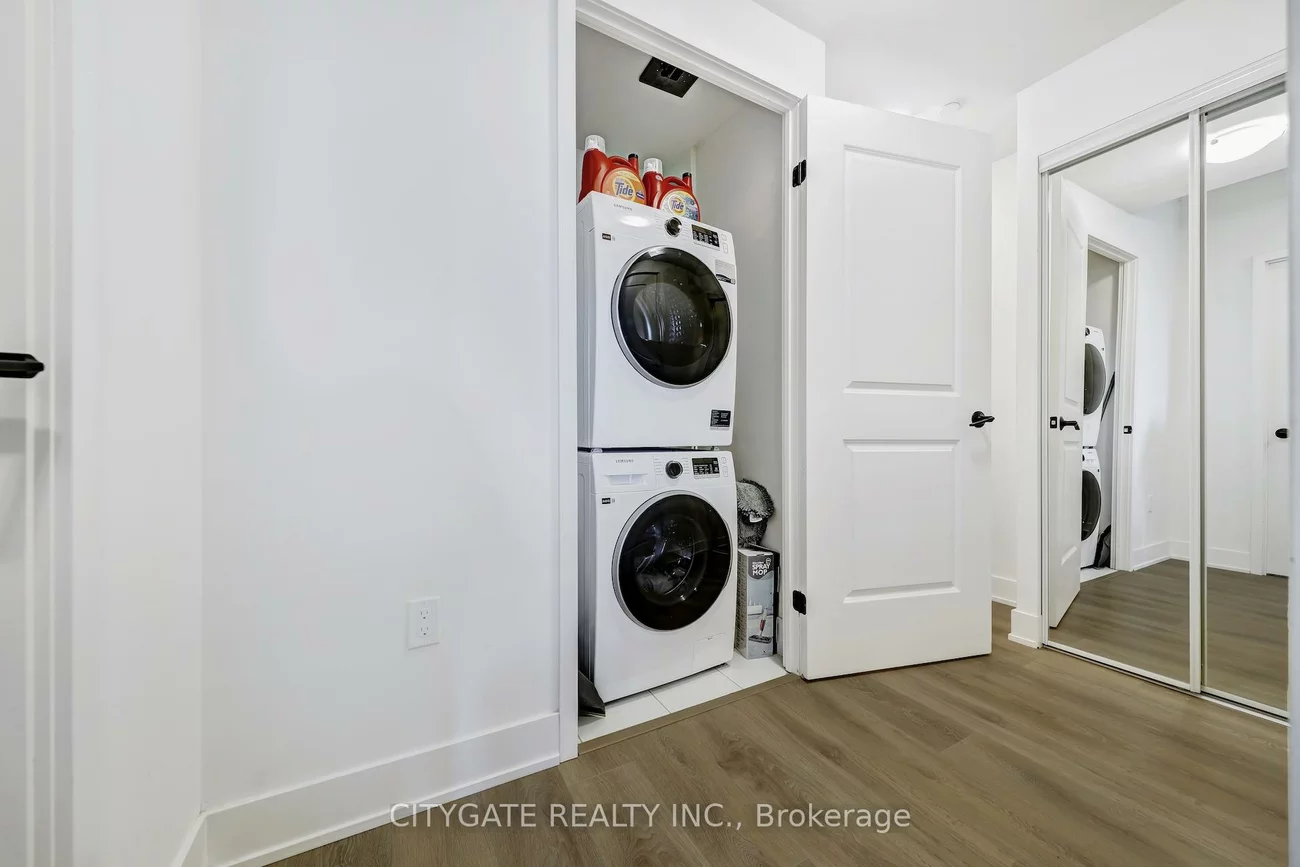 202, Burnhamthorpe, Mississauga Valleys, Mississauga