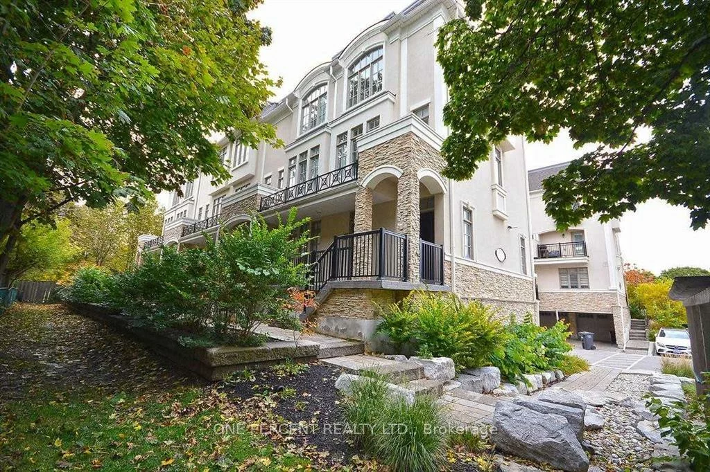 3077, Cawthra, Applewood, Mississauga