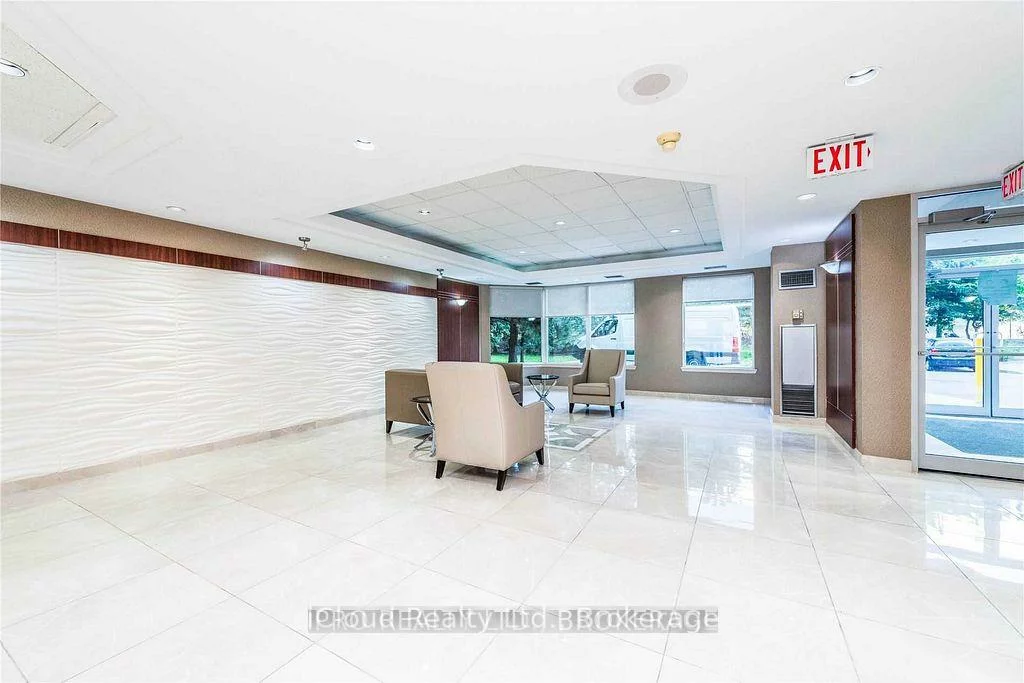 135, Hillcrest, Cooksville, Mississauga