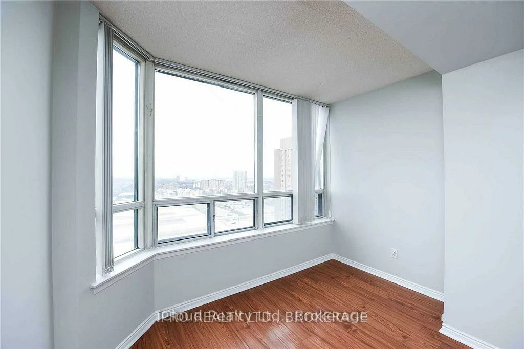 135, Hillcrest, Cooksville, Mississauga