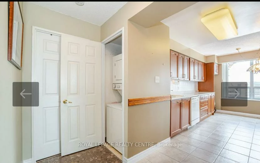 156, Enfield, City Centre, Mississauga