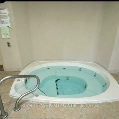 156, Enfield, City Centre, Mississauga