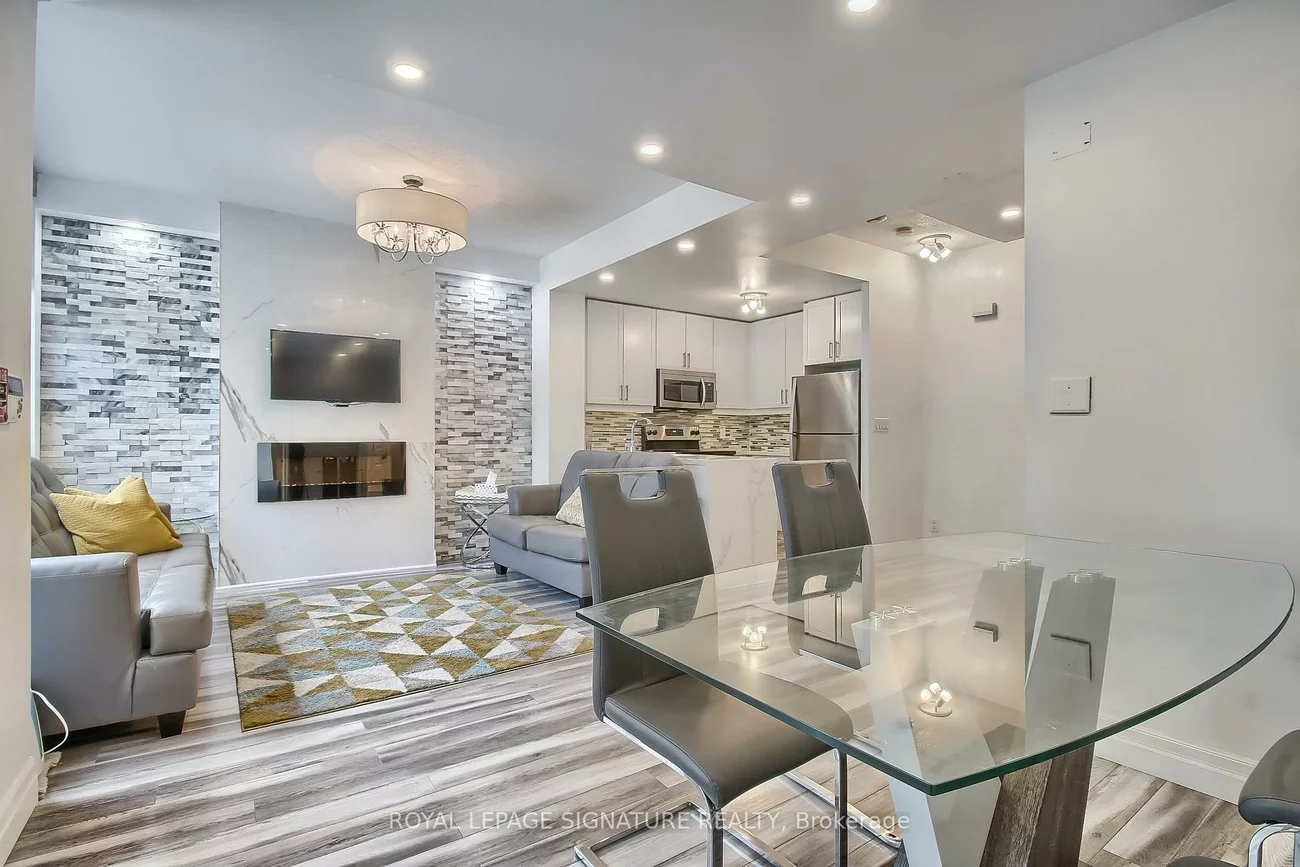 90, Absolute, City Centre, Mississauga