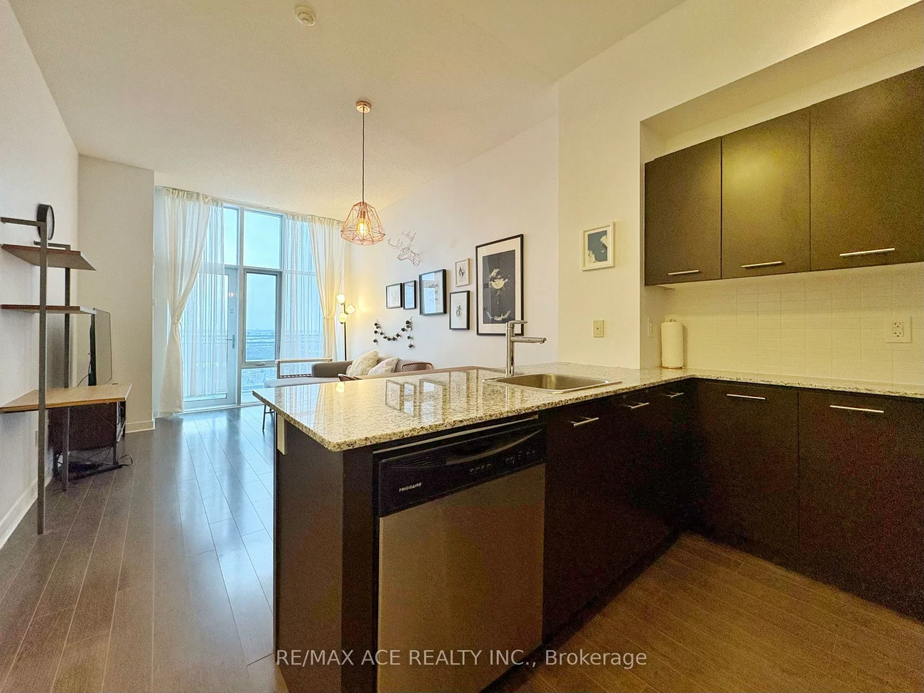 360, Square One, City Centre, Mississauga