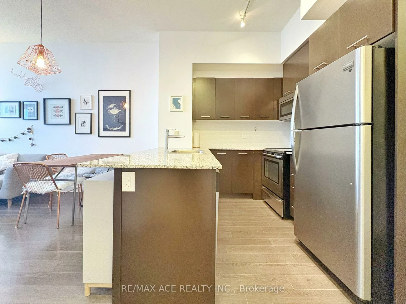 360, Square One, City Centre, Mississauga