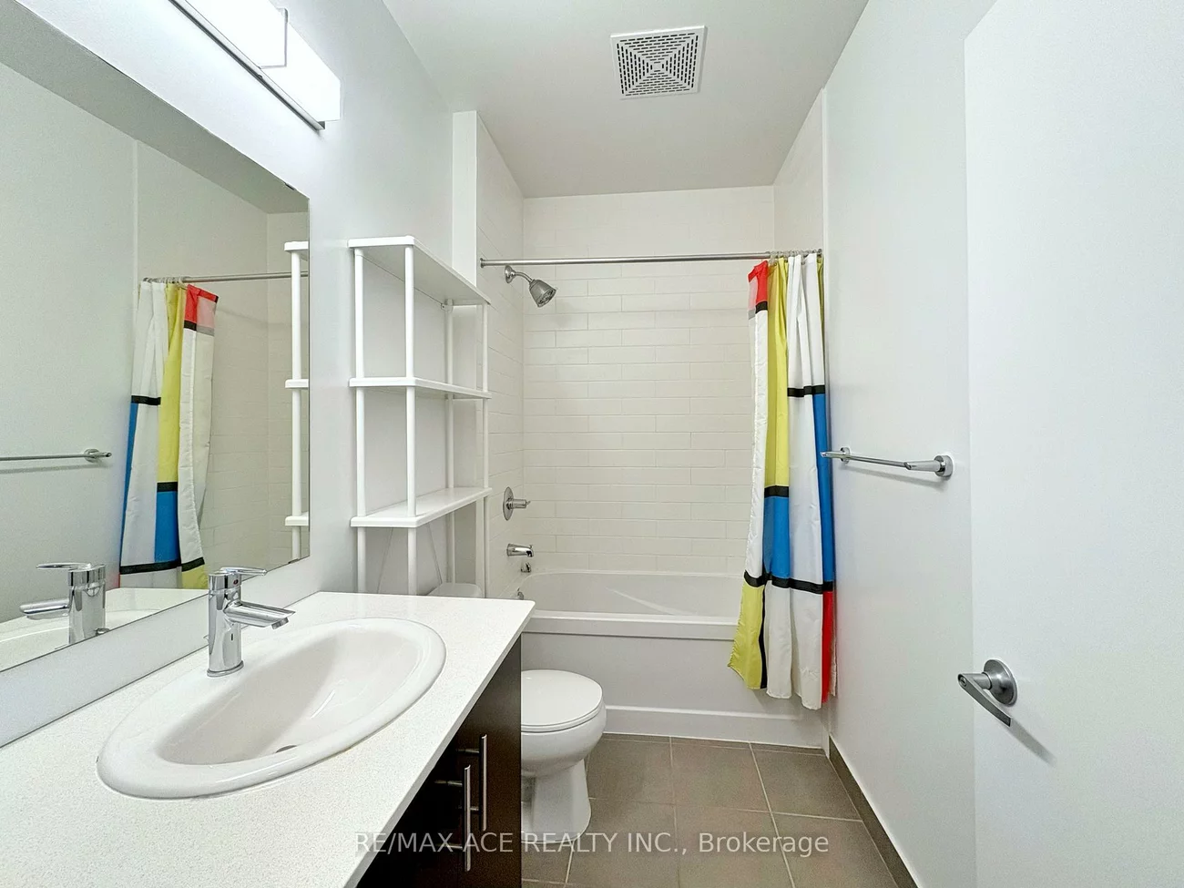 360, Square One, City Centre, Mississauga