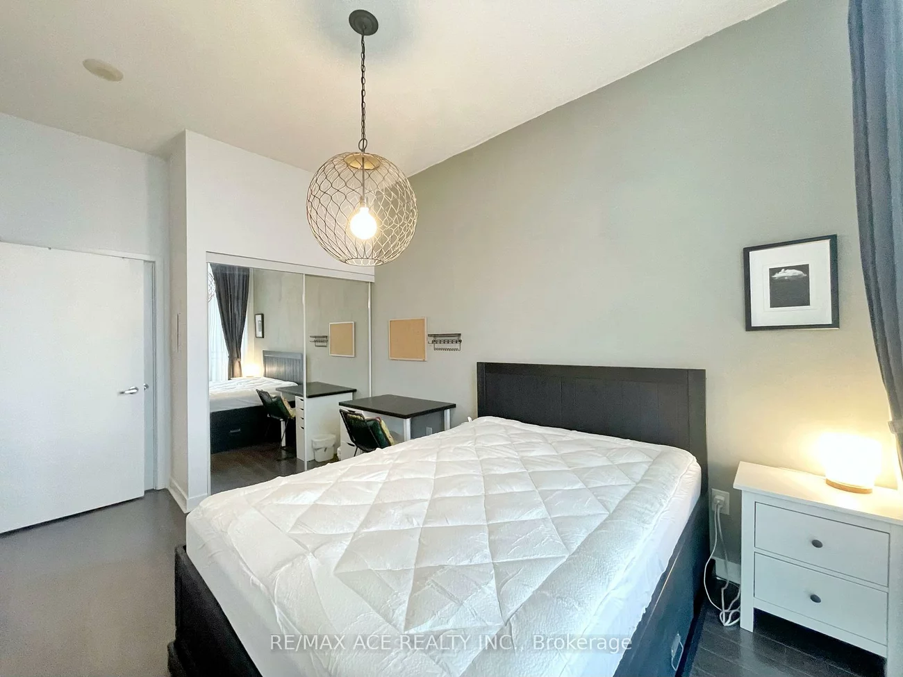 360, Square One, City Centre, Mississauga