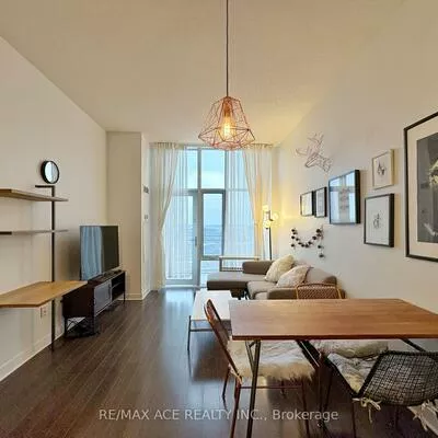 360, Square One, City Centre, Mississauga