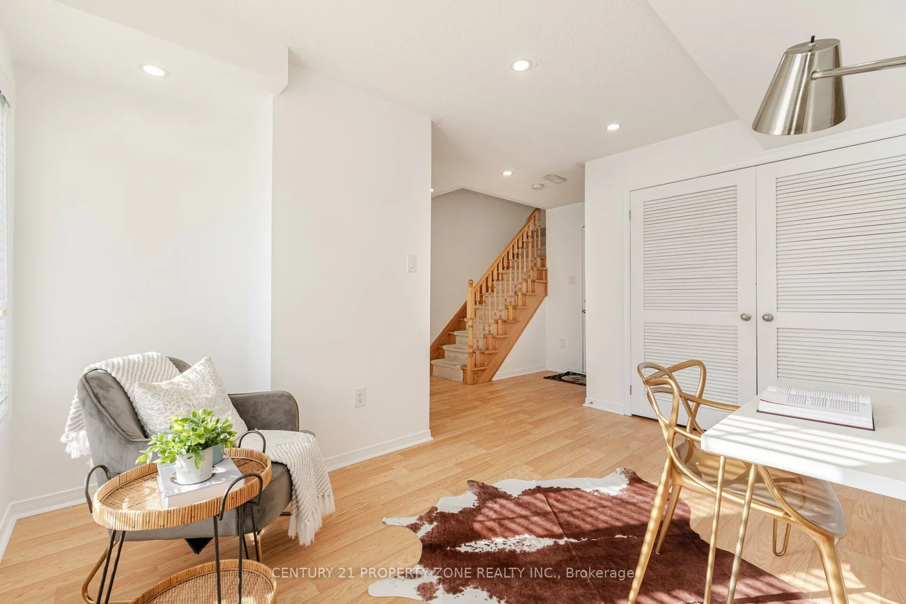 7186, Triumph, Lisgar, Mississauga