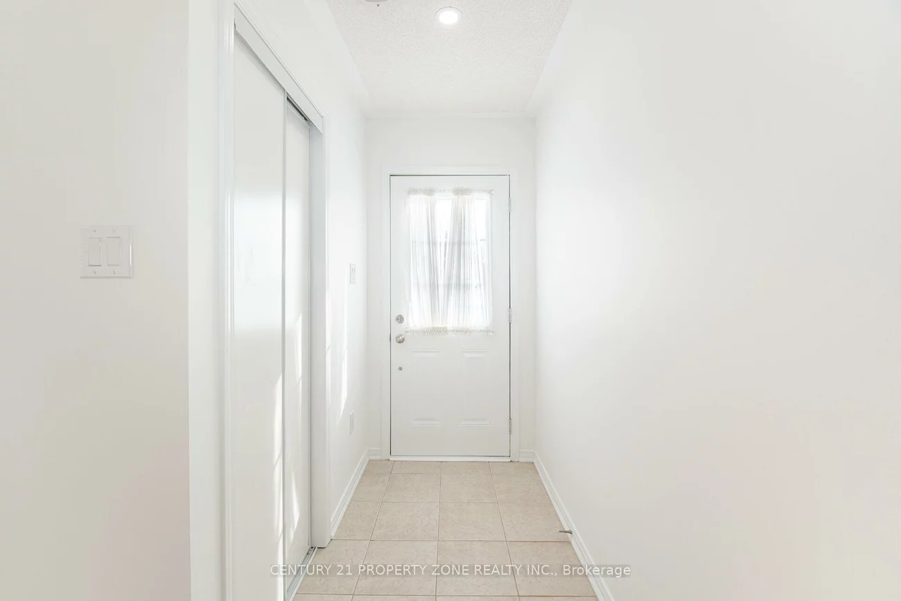 7186, Triumph, Lisgar, Mississauga