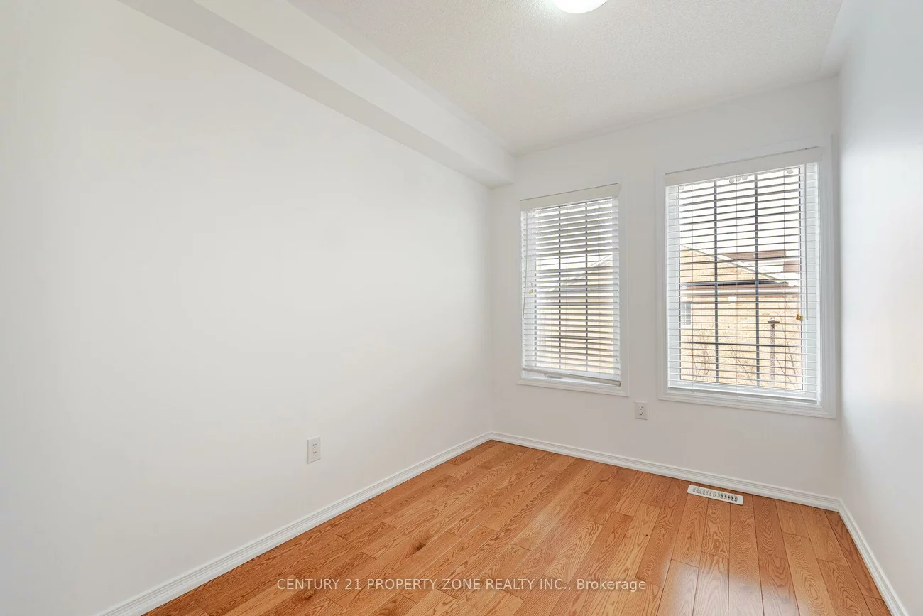 7186, Triumph, Lisgar, Mississauga