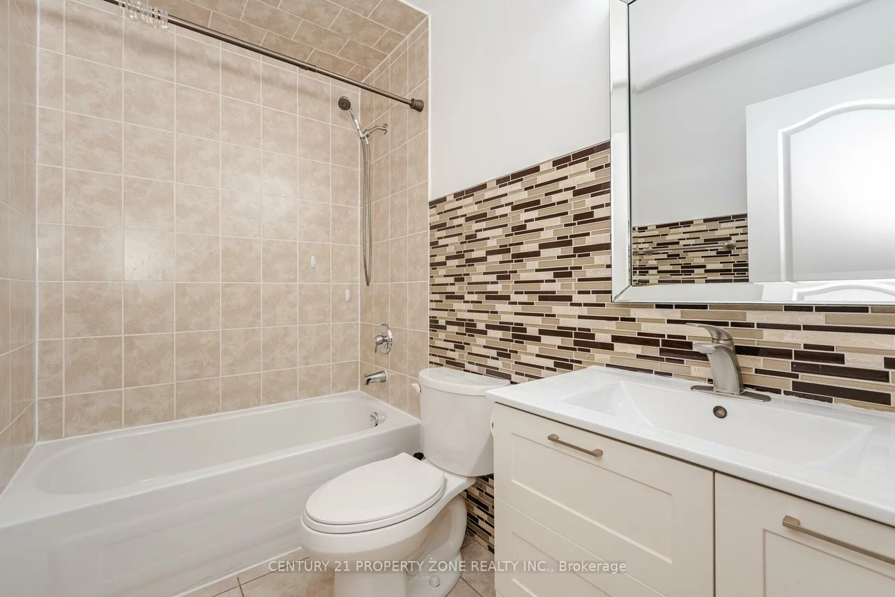 7186, Triumph, Lisgar, Mississauga