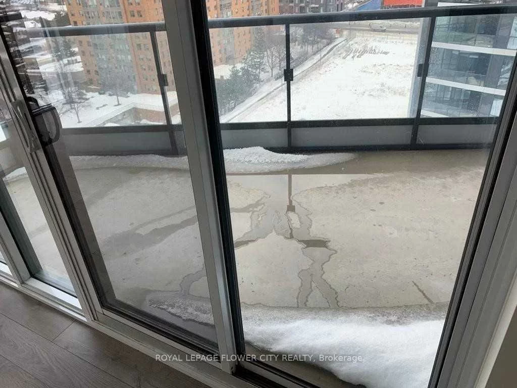 65, Watergarden, Hurontario, Mississauga