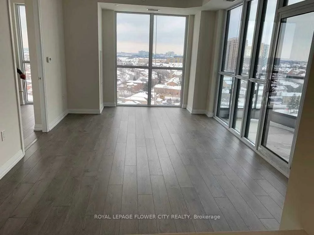 65, Watergarden, Hurontario, Mississauga