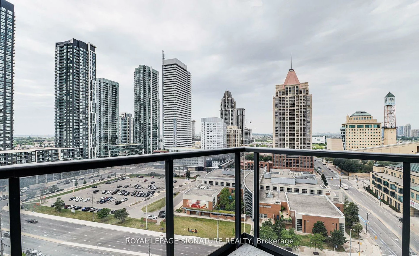 330, Burnhamthorpe, City Centre, Mississauga