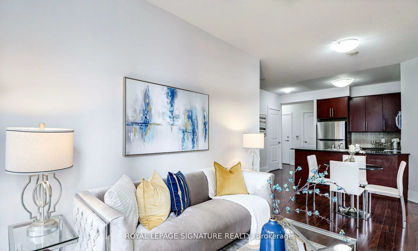 330, Burnhamthorpe, City Centre, Mississauga