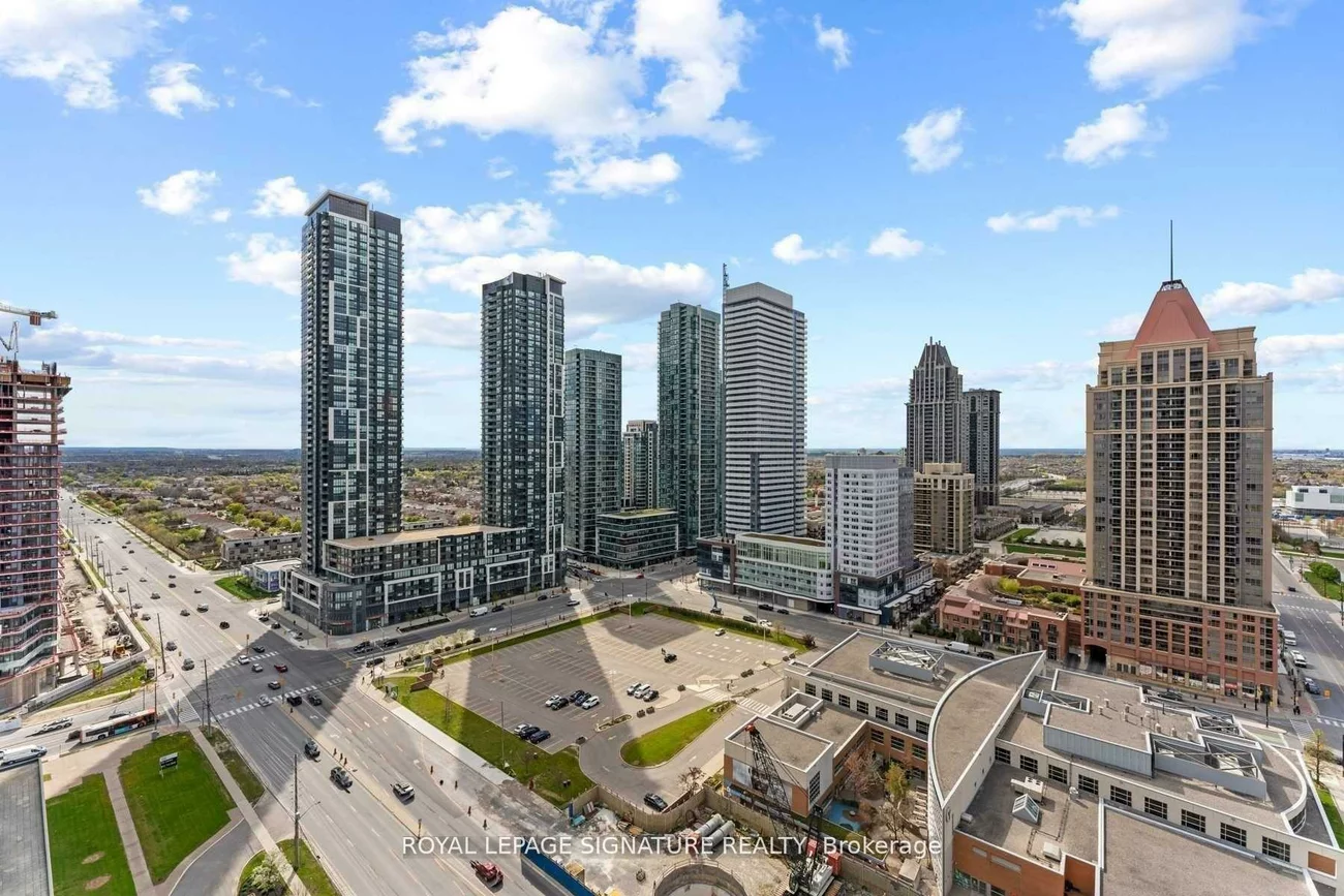 330, Burnhamthorpe, City Centre, Mississauga