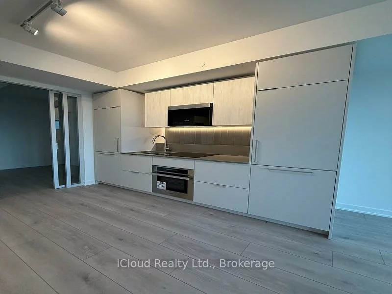 1, Fairview, Mississauga Valleys, Mississauga