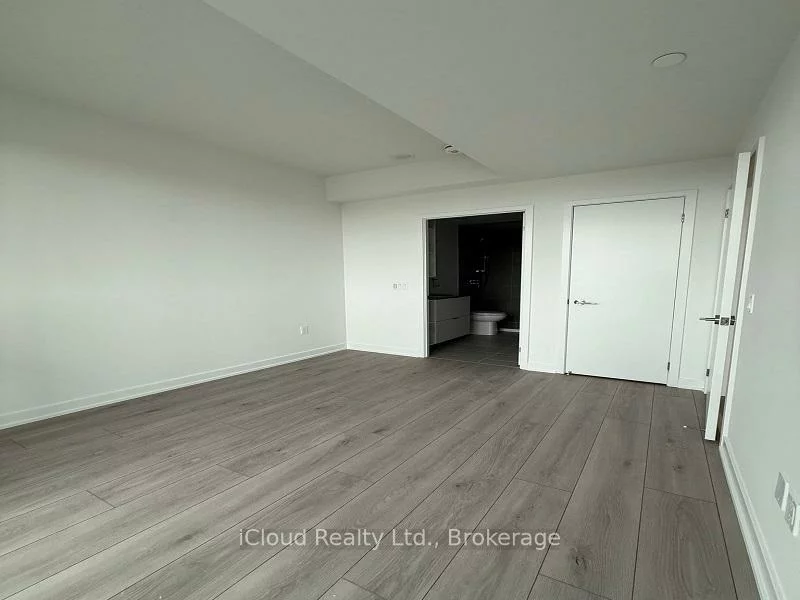 1, Fairview, Mississauga Valleys, Mississauga