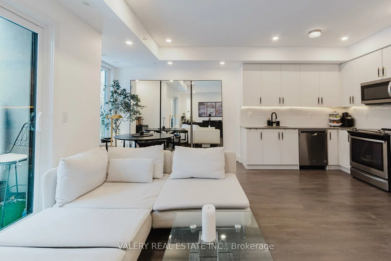 3492, Widdicombe, Erin Mills, Mississauga