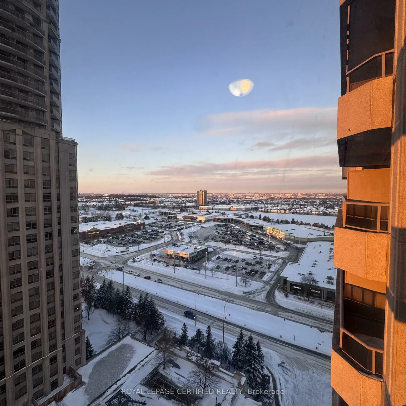 25, Kingsbridge Garden, Hurontario, Mississauga