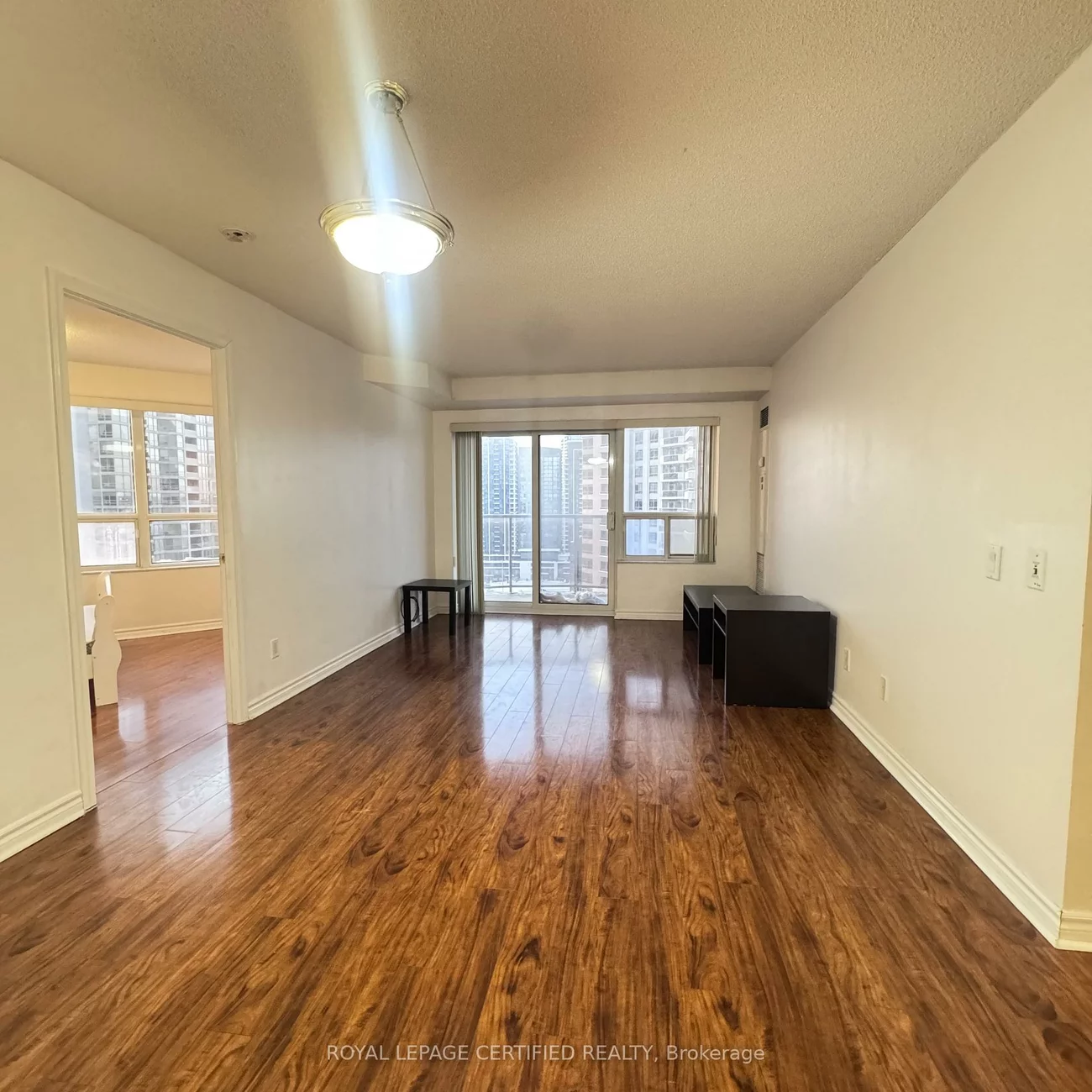 25, Kingsbridge Garden, Hurontario, Mississauga