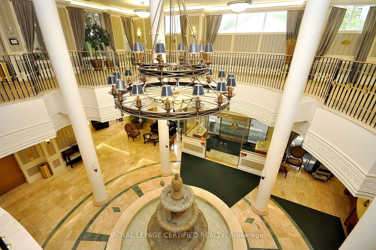 25, Kingsbridge Garden, Hurontario, Mississauga