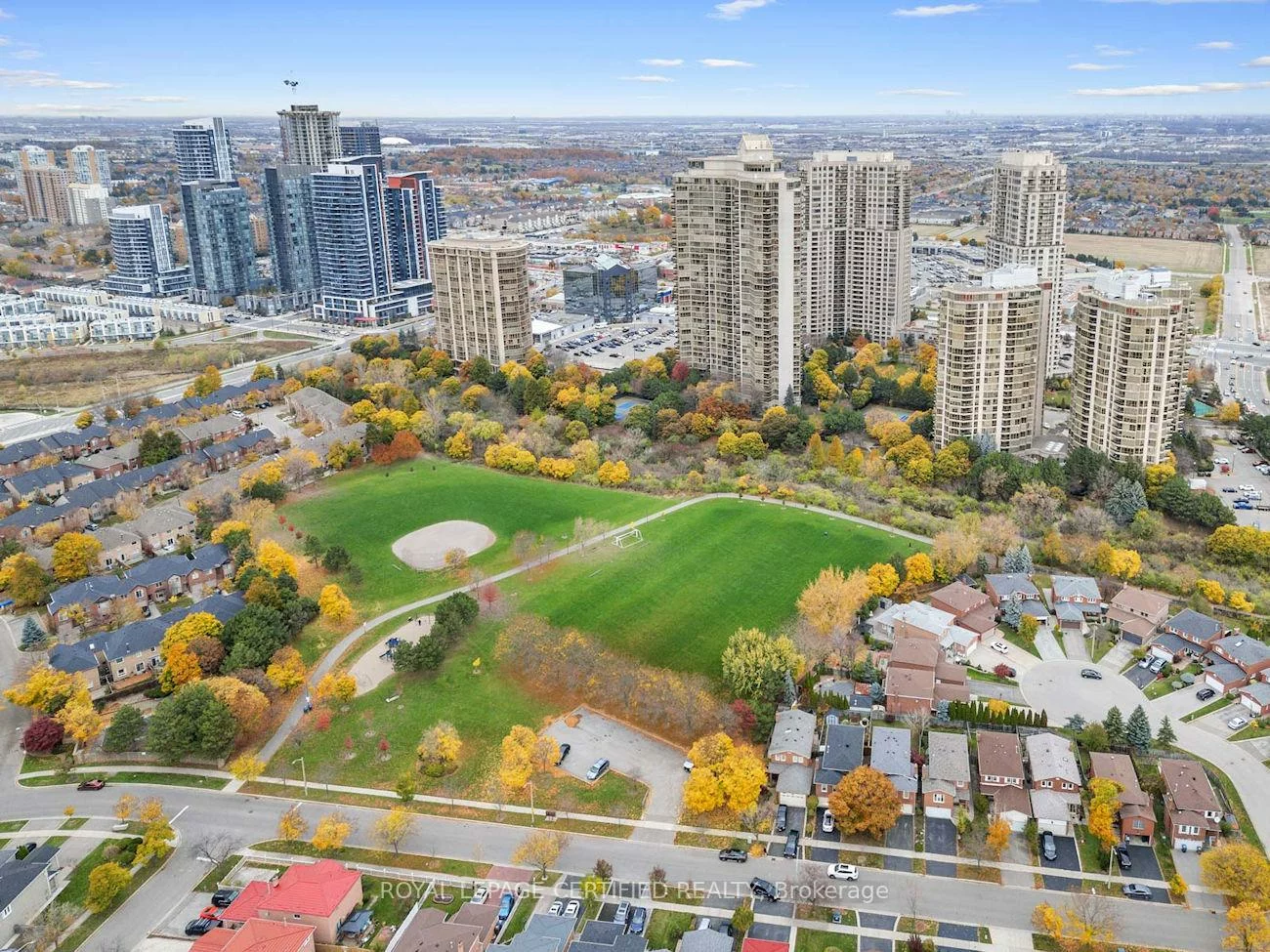 25, Kingsbridge Garden, Hurontario, Mississauga