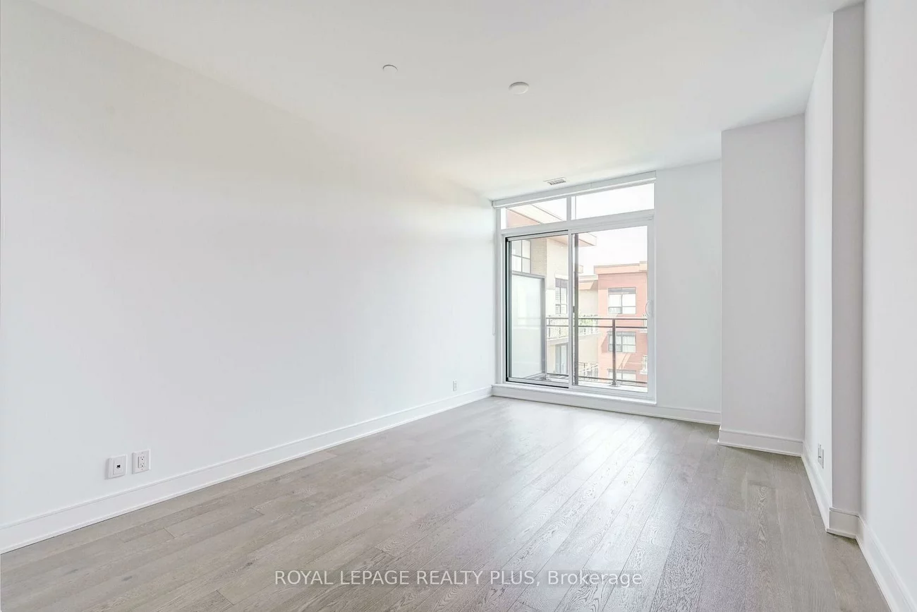 1575, Lakeshore, Clarkson, Mississauga