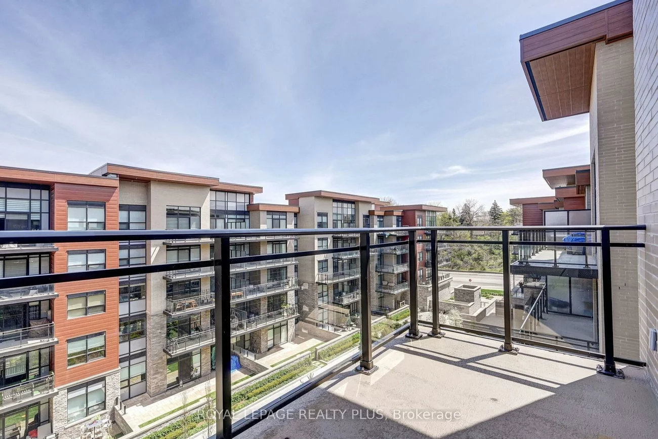 1575, Lakeshore, Clarkson, Mississauga