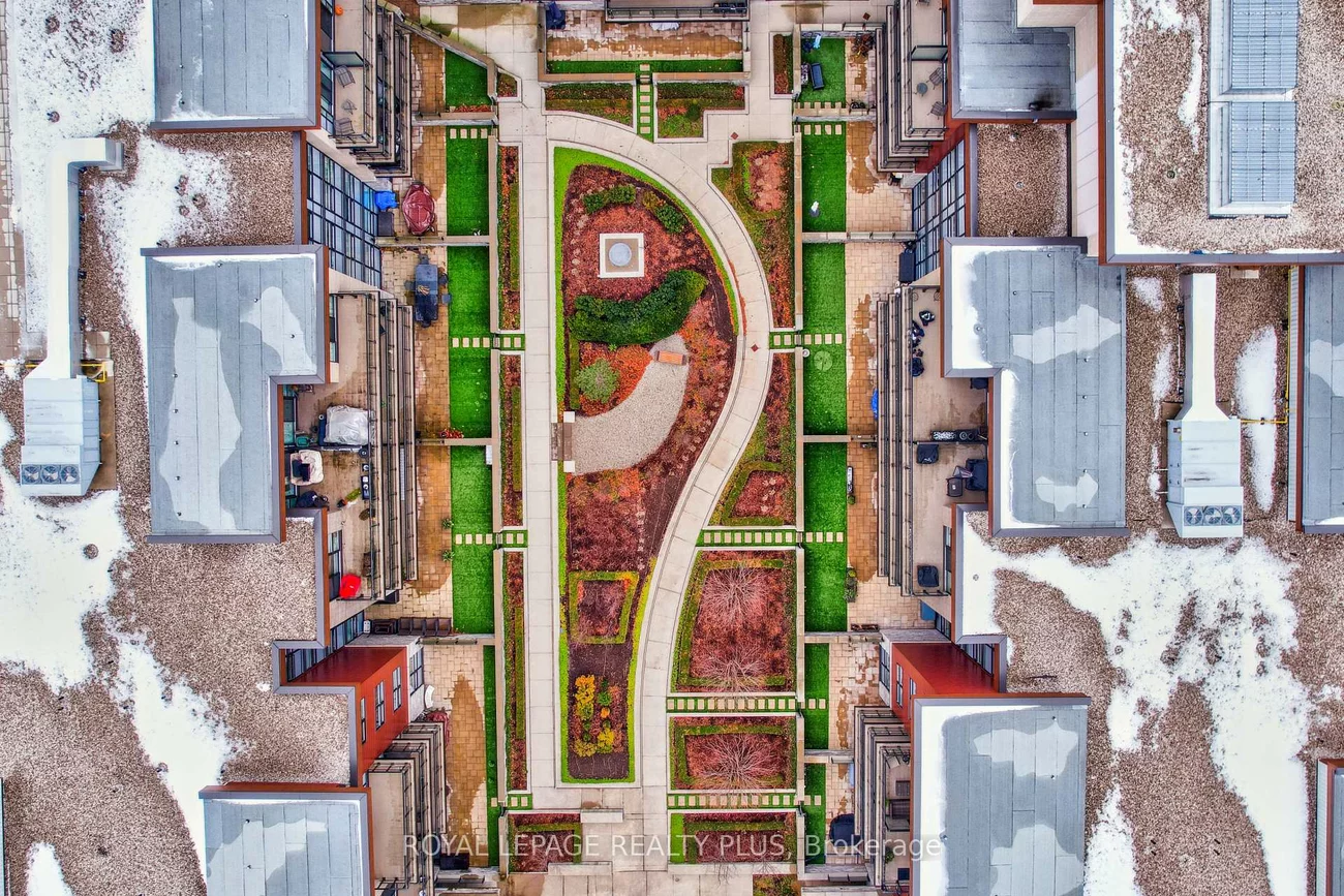 1575, Lakeshore, Clarkson, Mississauga