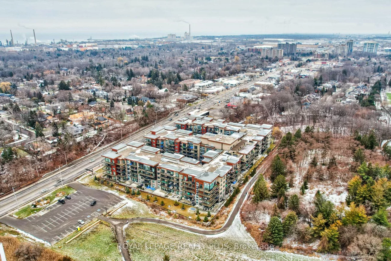 1575, Lakeshore, Clarkson, Mississauga