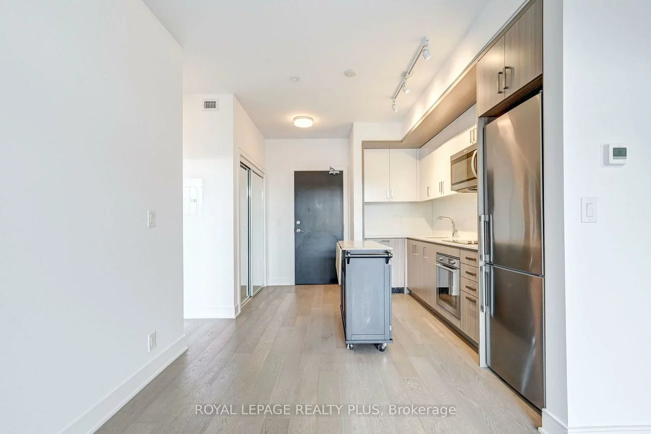 1575, Lakeshore, Clarkson, Mississauga