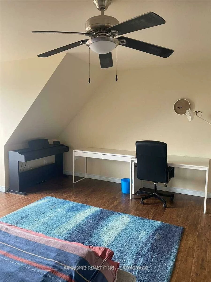 800, Dundas, Erindale, Mississauga