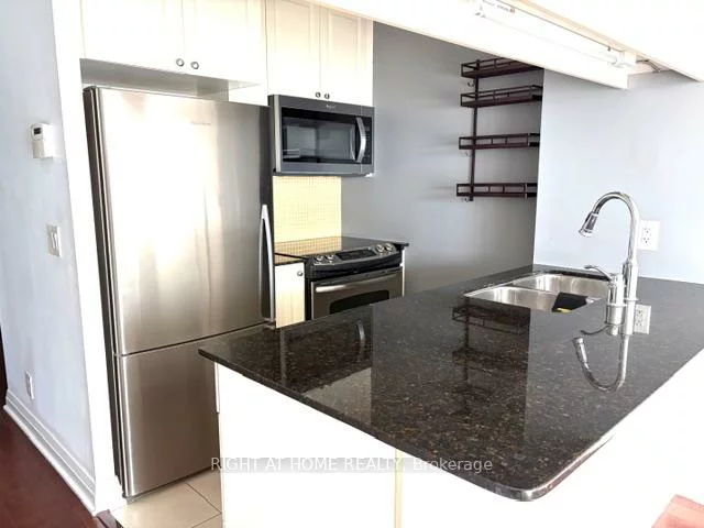 1055, SOUTHDOWN, Clarkson, Mississauga