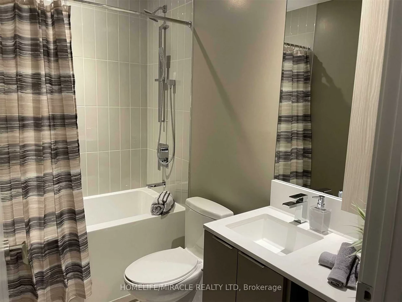 3900, Confederation, City Centre, Mississauga